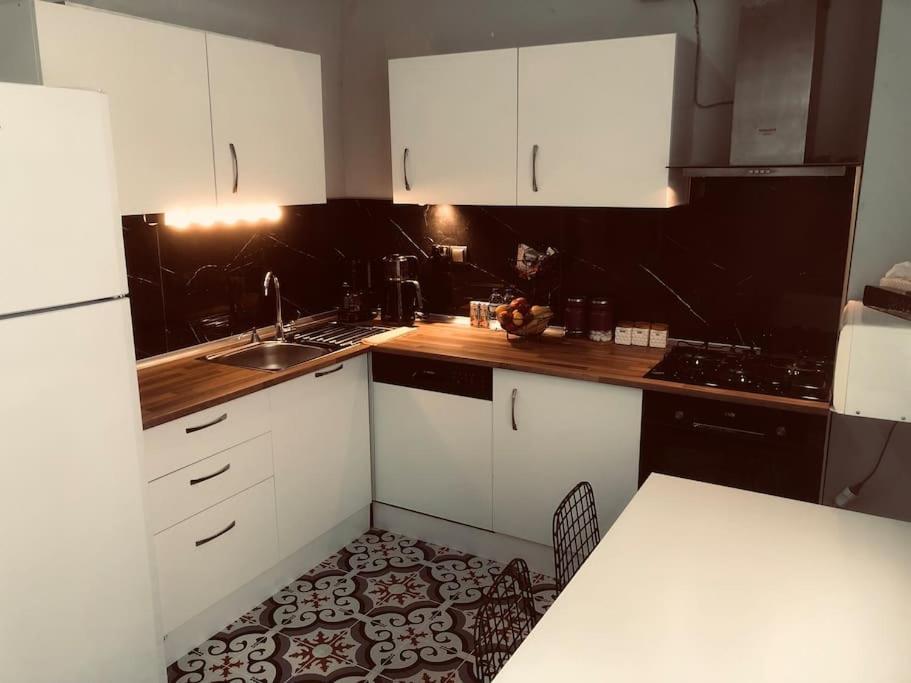 Helios House Apartment Анталия Екстериор снимка